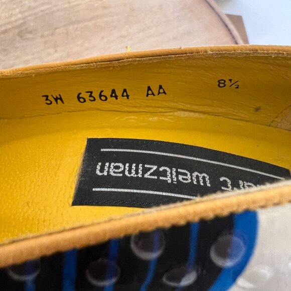 80's Stuart Weitzman Artsy Pumps - Heels - Size 8.5 - Picture 5 of 13